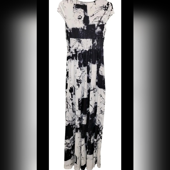 SOLD-Dress Day Women's Black/White V-Neck Long Maxi Dress Side slit Size Small - Picture 4 of 7